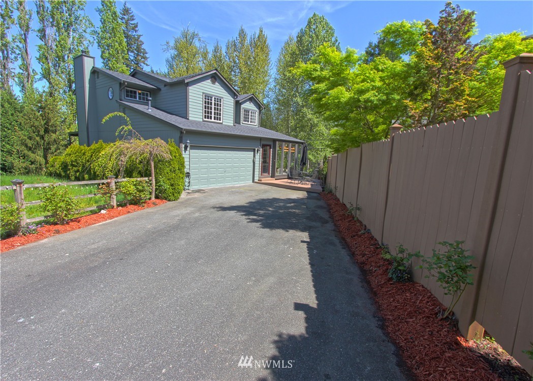 1427 231st Street Southeast Bothell, WA 98021 - Photo 2 of 25