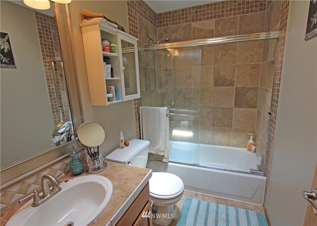 1427 231st Street Southeast Bothell, WA 98021 - Photo 16 of 25