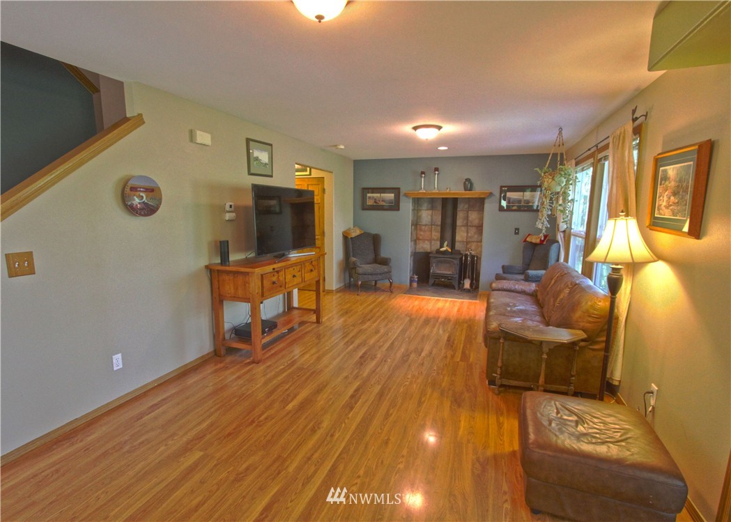 1427 231st Street Southeast Bothell, WA 98021 - Photo 4 of 25