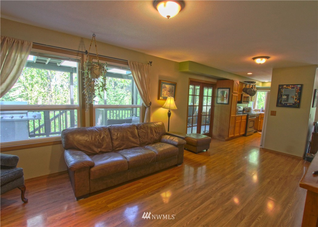 1427 231st Street Southeast Bothell, WA 98021 - Photo 5 of 25