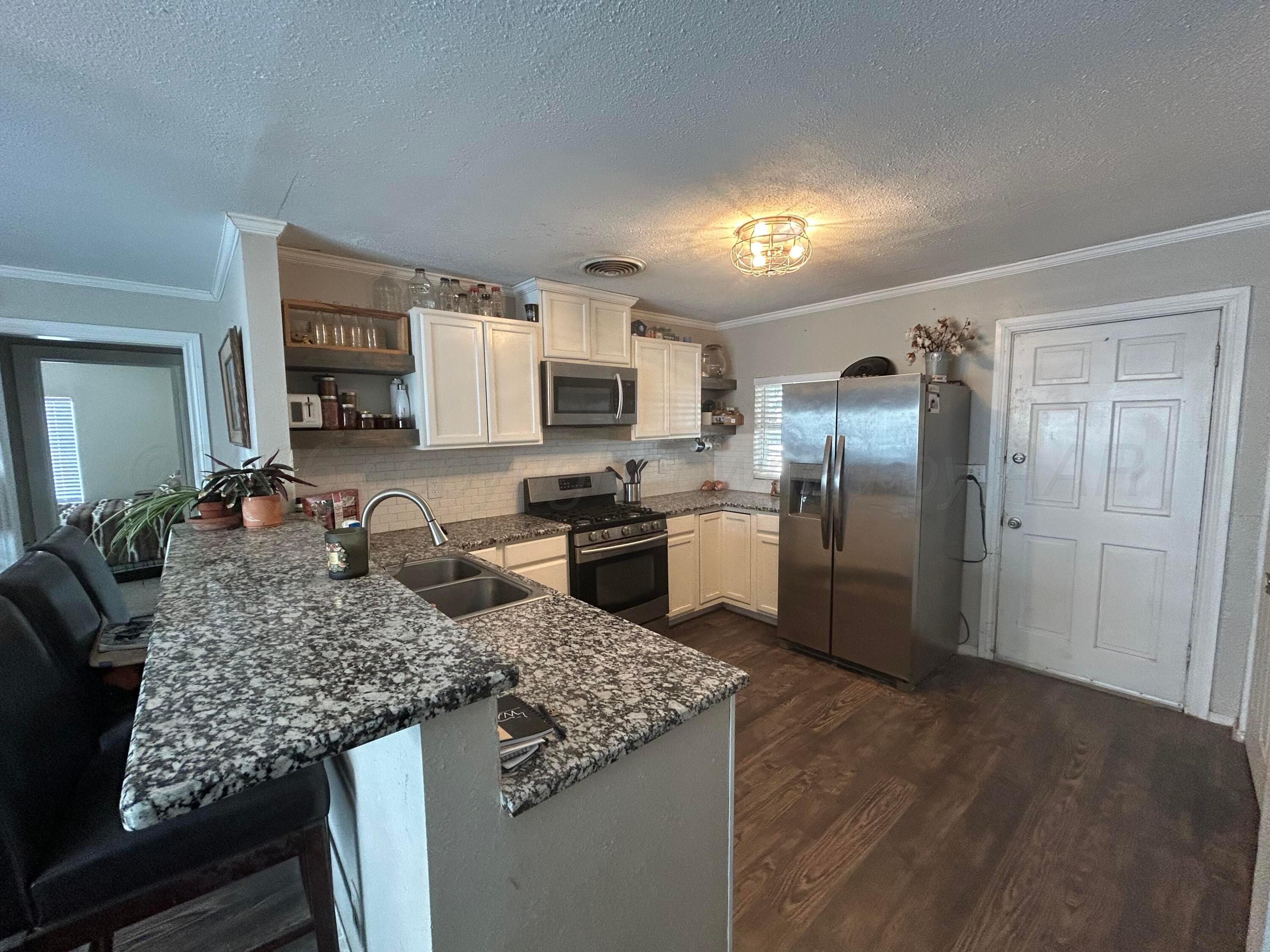 1008 South Bryan Street Amarillo, TX 79102 - Photo 4 of 11 1008 Bryan