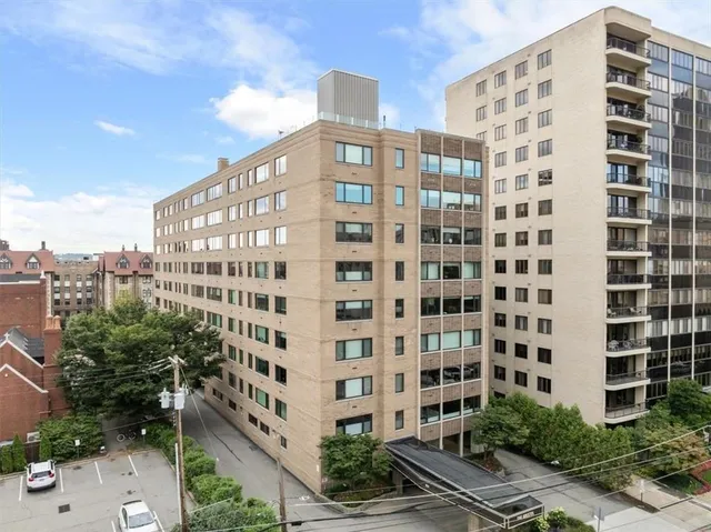 $325,000 | 154 North Bellefield Avenue, Unit 62, Pittsburgh, PA 15213