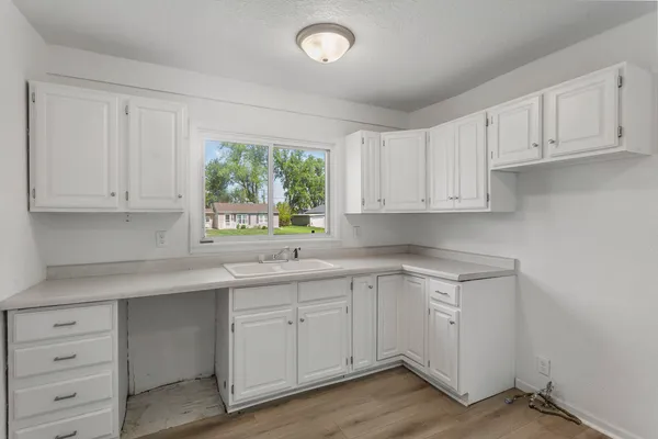$149,900 | 4931 East Glenwood Drive, Decatur, IL 62521