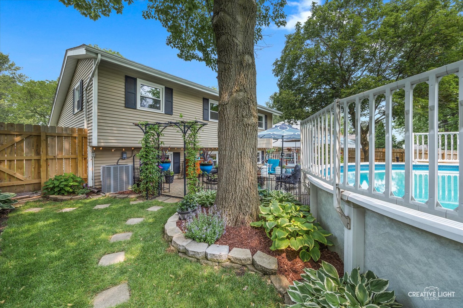 124 Fairview Drive St. Charles, IL 60174 - Photo 35 of 37 a front view of a house with garden