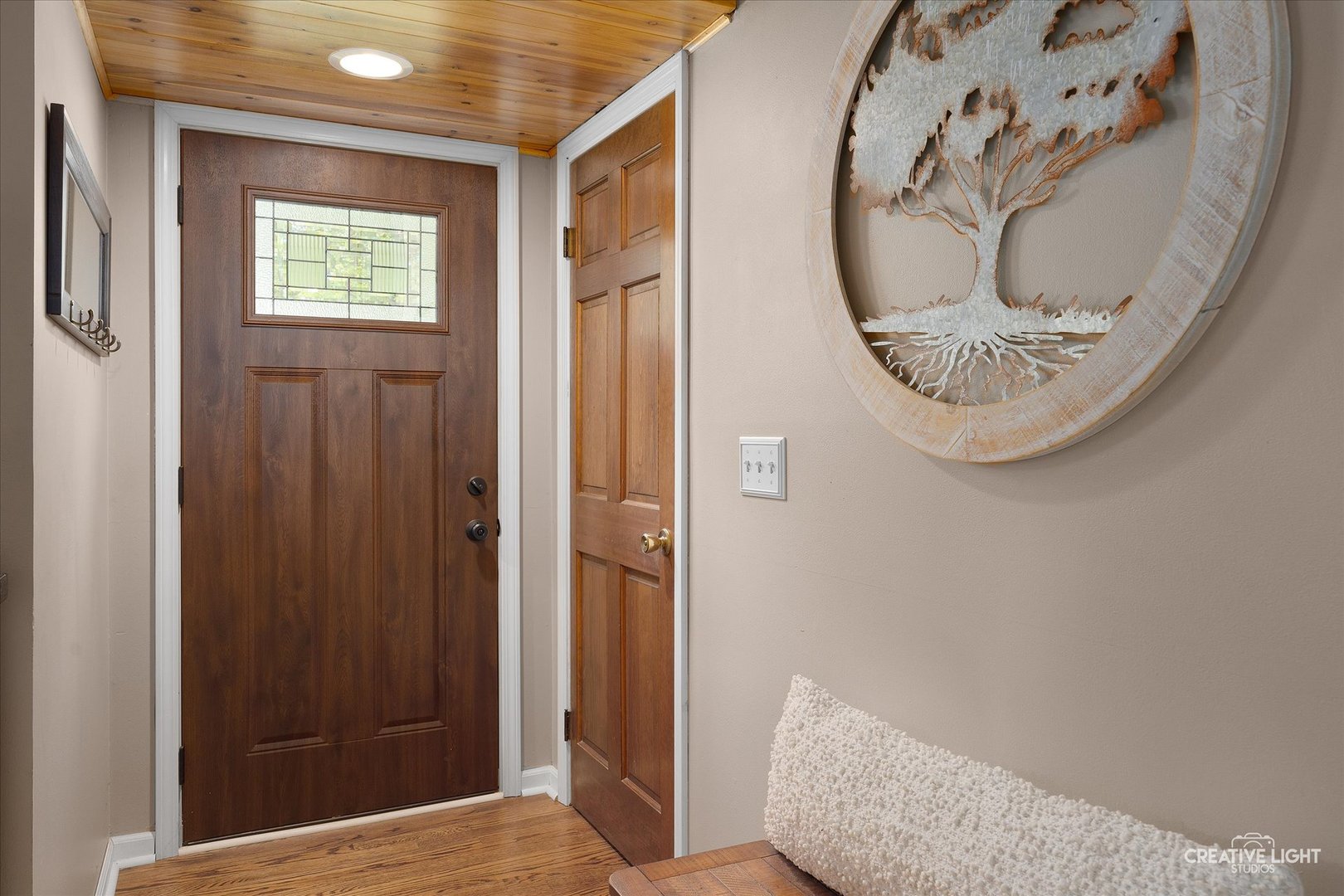 124 Fairview Drive St. Charles, IL 60174 - Photo 8 of 37 a view of a hallway with painted walls