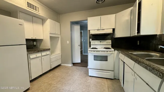 $1,450 | 804 La Marche Drive, Jacksonville, FL 32205