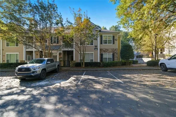 $2,000 | 2400 Cumberland Parkway Southeast, Unit 614, Atlanta, GA 30339