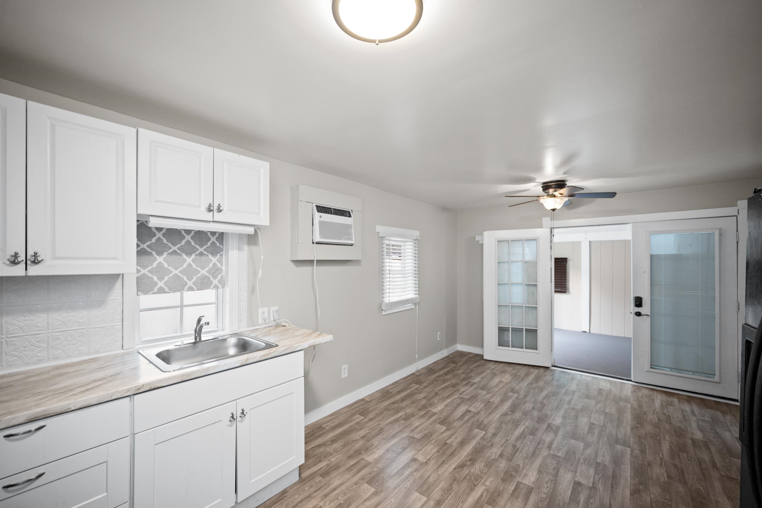 496 Elberta Loop Lillian, AL 36549 - Photo 13 of 29 Kitchen