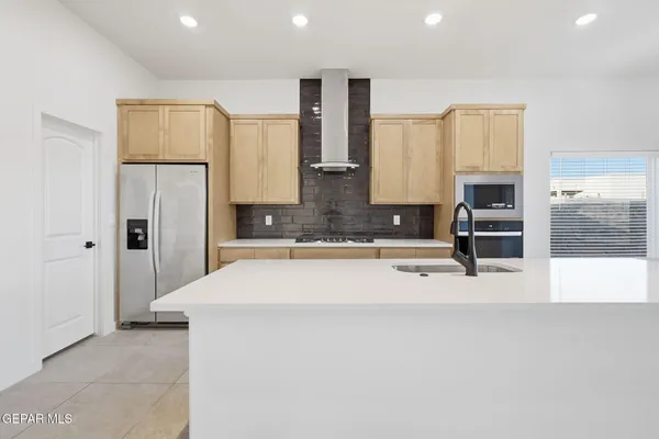 $565,000 | 13216 Robert Alvarado Drive, Clint, TX 79836