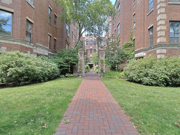 410 Ridge Avenue, Unit 232 Evanston, IL 60202 - Photo 2 of 16