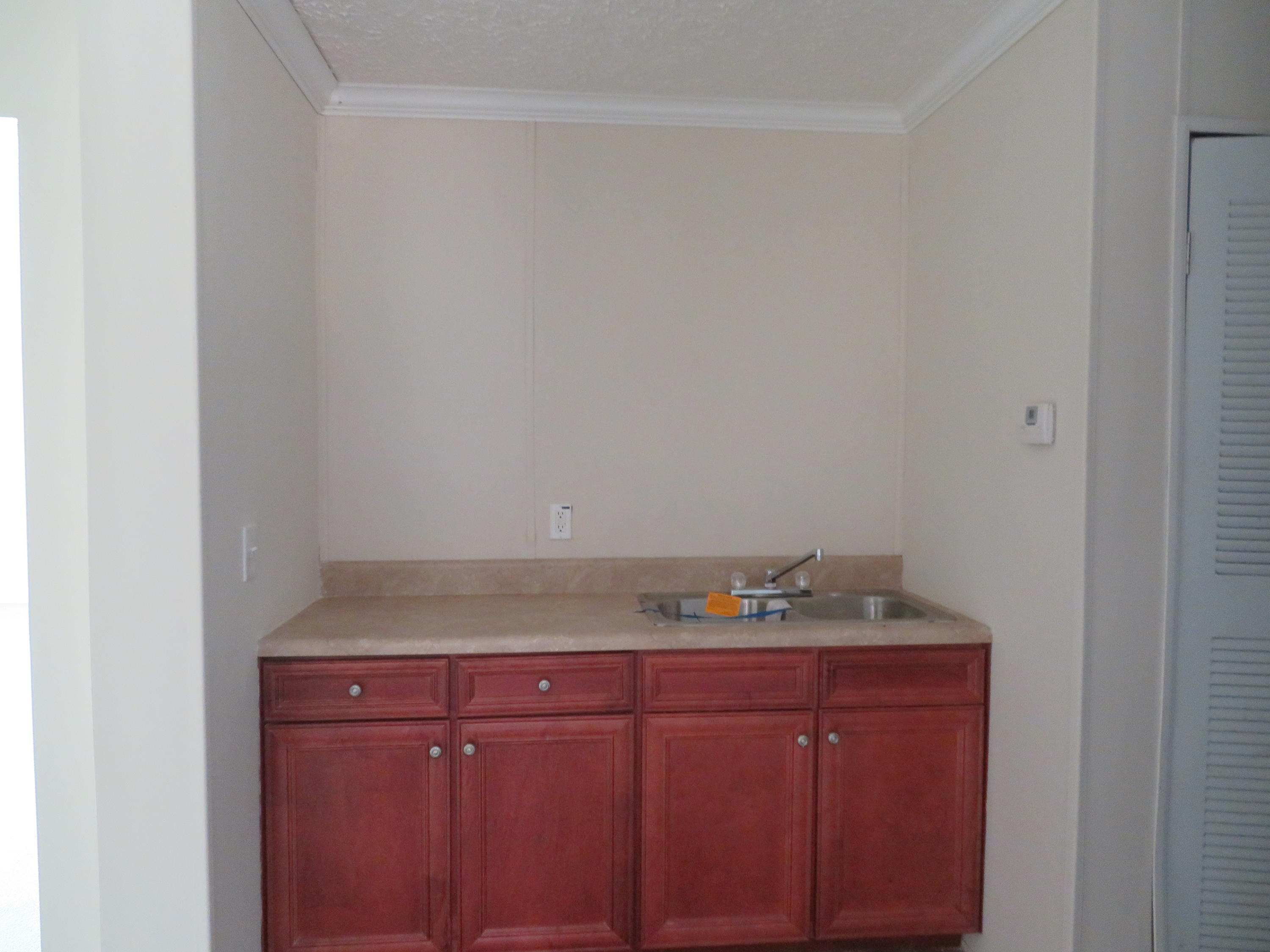 75 Hydrick Road Ruffin, SC 29475 - Photo 18 of 23 wet bar