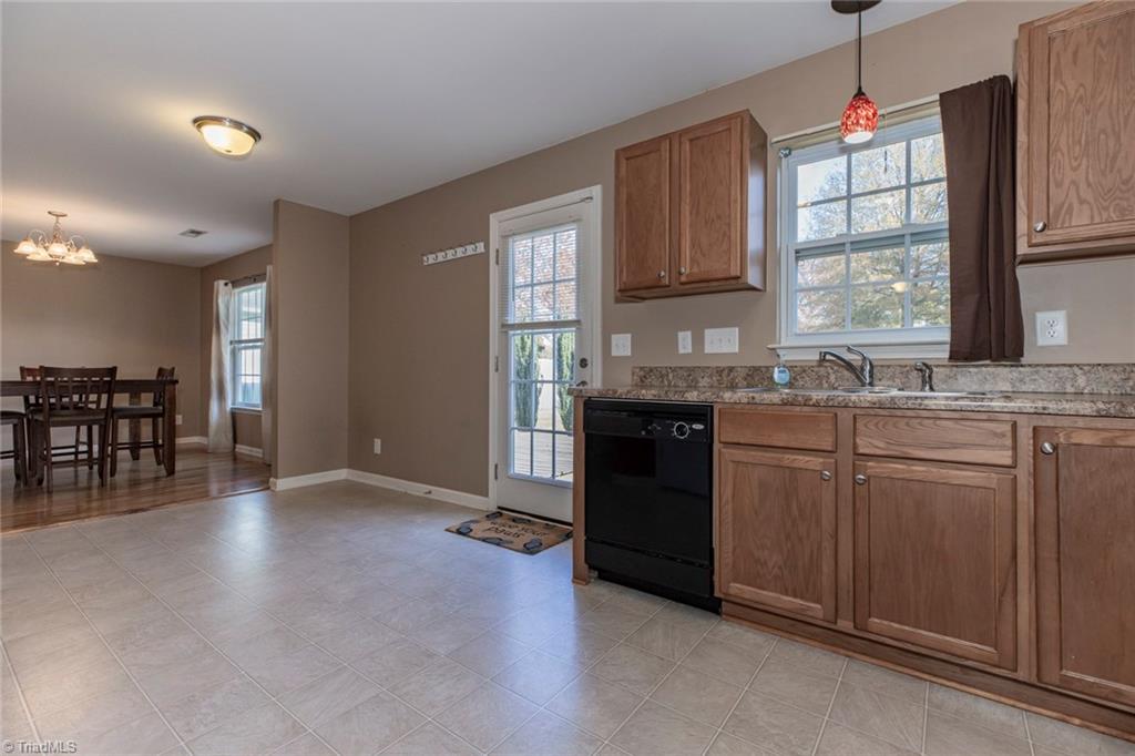 717 Bitting Hall Circle Rural Hall, NC 27045 - Photo 12 of 31 Gallery Image 12