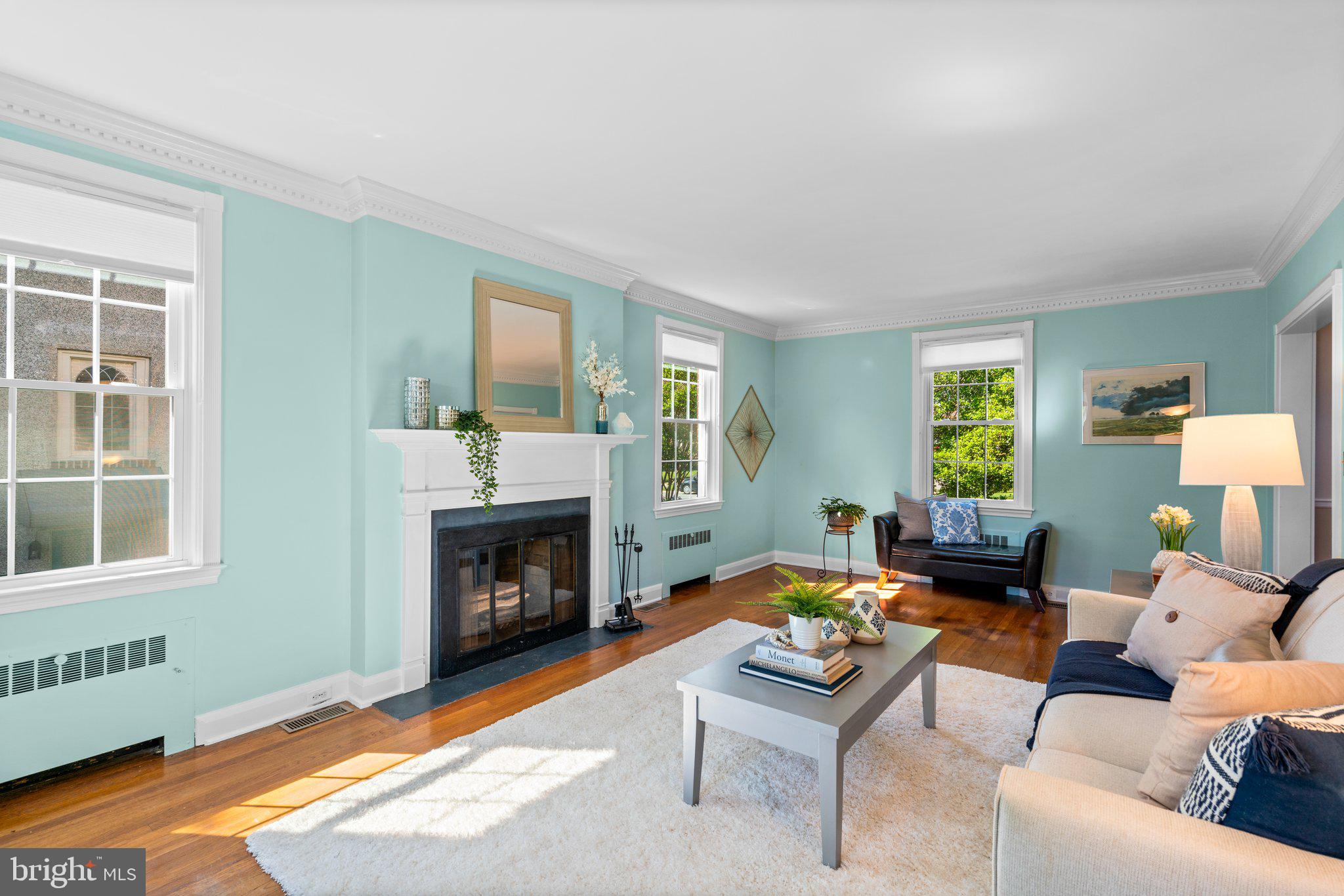33 Overbrook Road Catonsville, MD 21228 - Photo 6 of 55 Wood-burning fireplace and hardwood floors