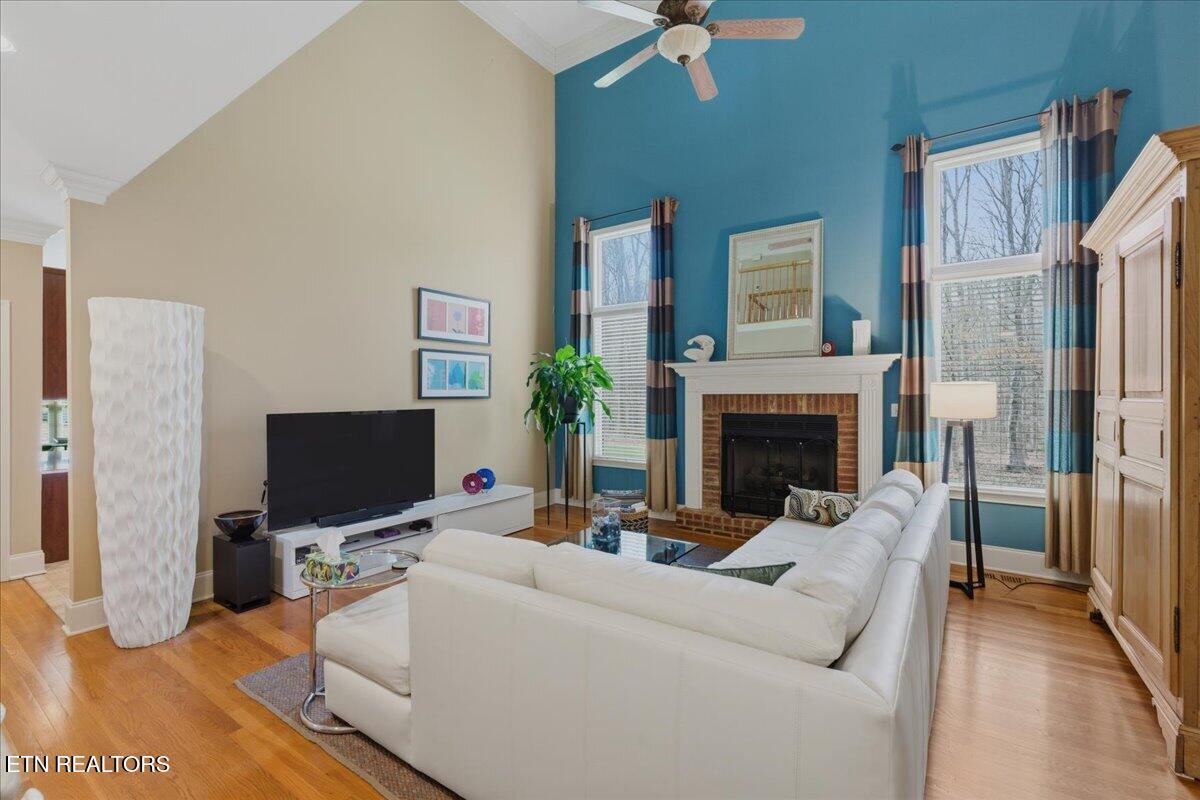 213 Andorra Lane Clinton, TN 37716 - Photo 21 of 60 09-Living Room