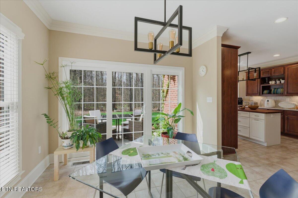 213 Andorra Lane Clinton, TN 37716 - Photo 30 of 60 18-Breakfast Nook
