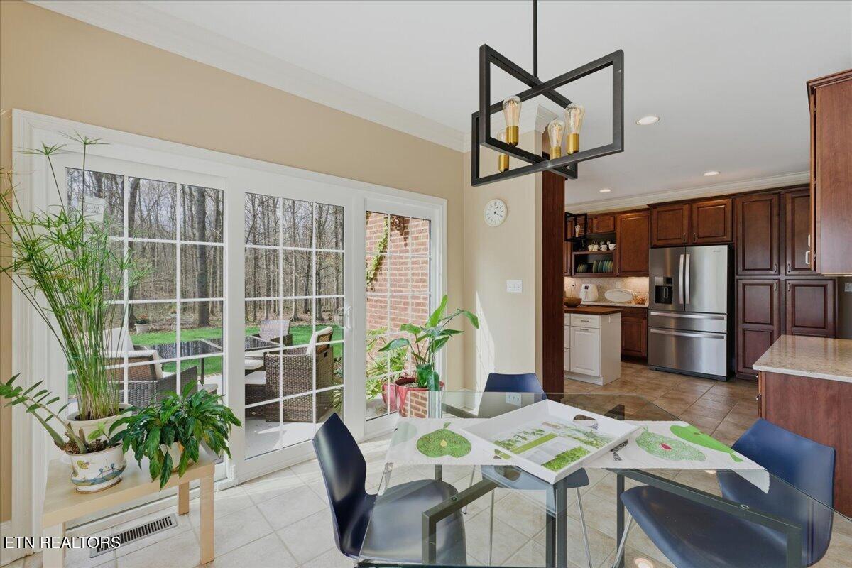 213 Andorra Lane Clinton, TN 37716 - Photo 31 of 60 19-Breakfast Nook