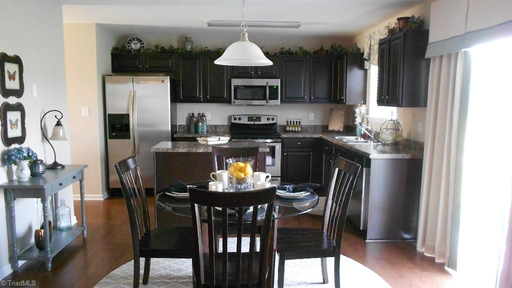 3243 Grandview Club Road Pfafftown, NC 27040 - Photo 7 of 16 Gallery Image 7