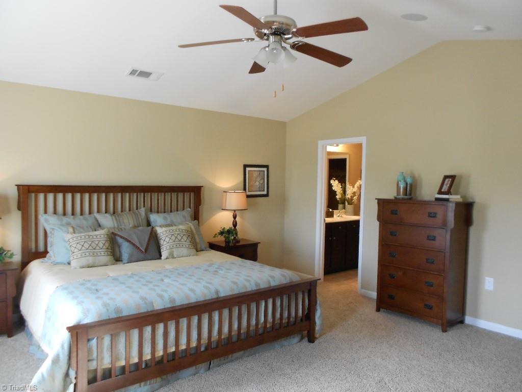 3243 Grandview Club Road Pfafftown, NC 27040 - Photo 8 of 16 Gallery Image 8