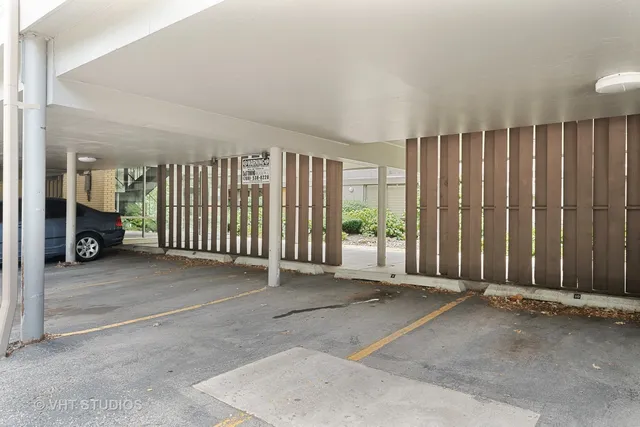 $1,950 | 1044 Ontario Street, Unit 2C, Oak Park, IL 60302