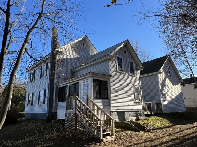 $295,000 | 29 Fremont Street, Gardiner, ME 04345