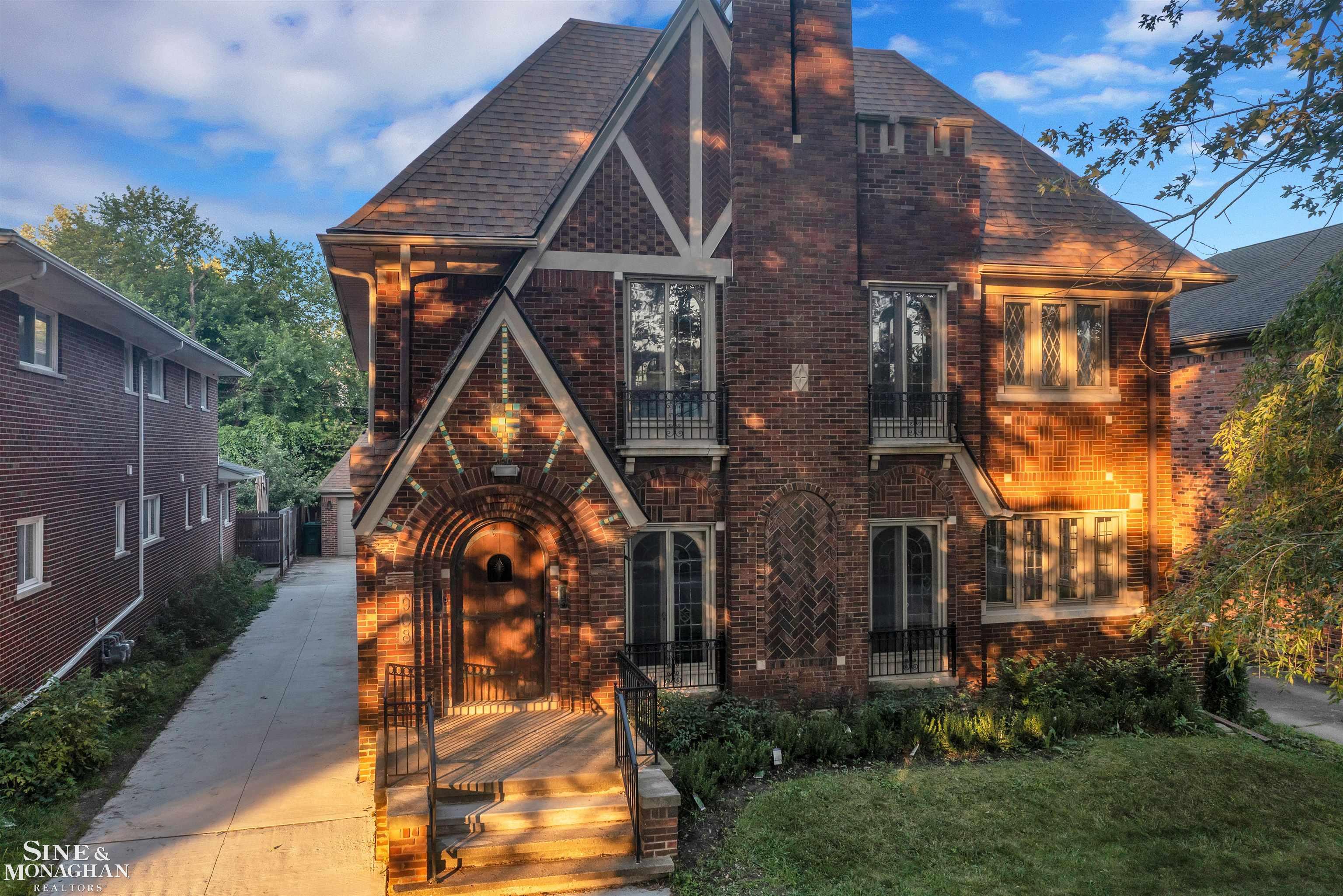 908 Trombley Road, Unit 2 Grosse Pointe, MI 48230 - Photo 52 of 73