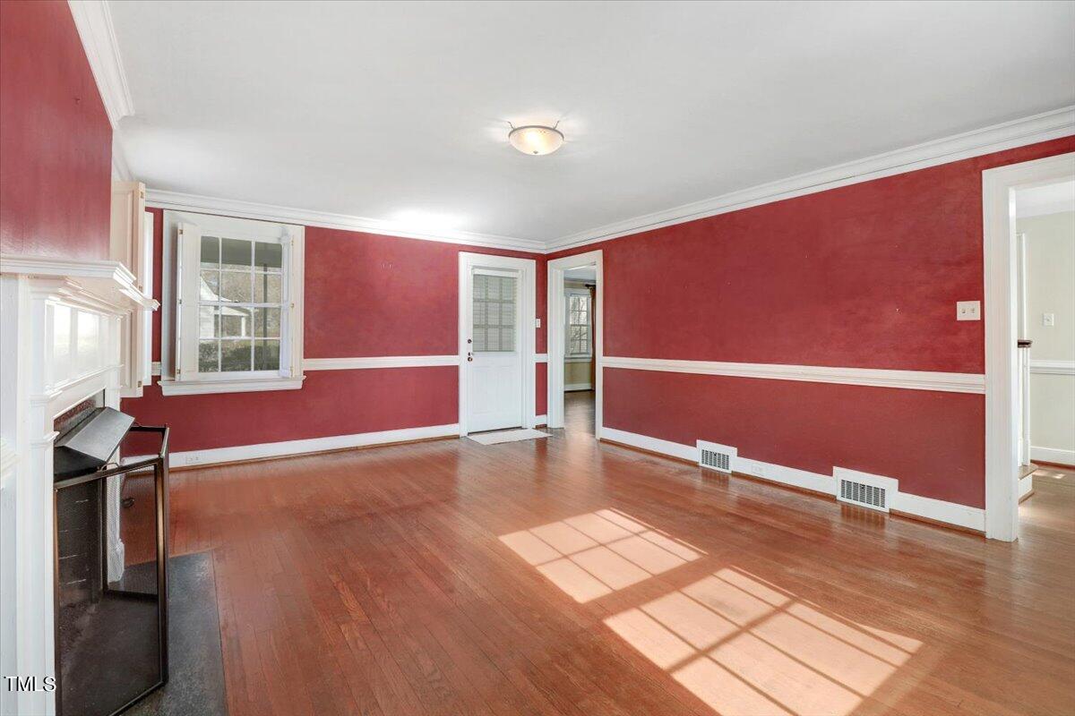 1015 Brooks Avenue Raleigh, NC 27607 - Photo 7 of 58 Family Room