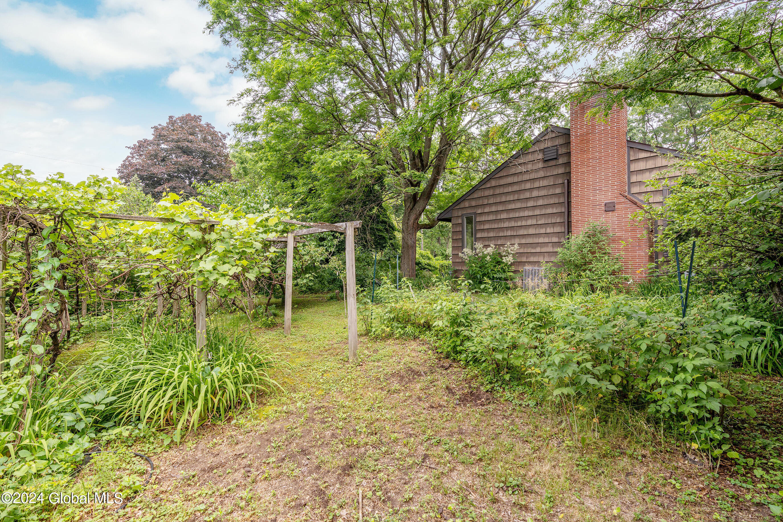 101 Darroch Road Bethlehem, NY 12054 - Photo 33 of 35 006-101-Darroch-Rd