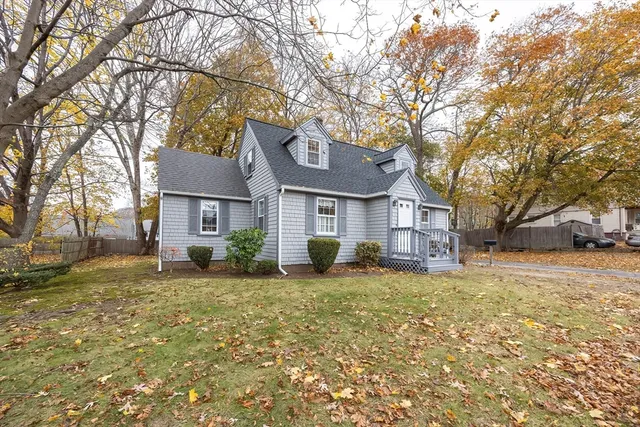 $419,900 | 43 Elizabeth Street, Attleboro, MA 02703