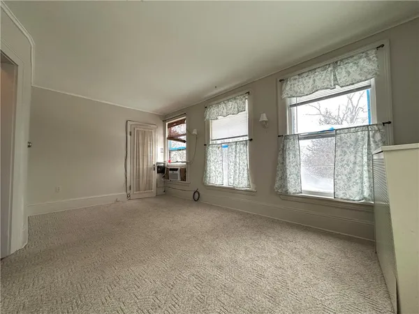 $950 | 32 Lake Avenue, Auburn, NY 13021