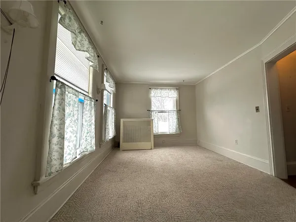 $950 | 32 Lake Avenue, Auburn, NY 13021