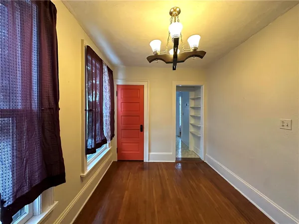 $950 | 32 Lake Avenue, Auburn, NY 13021