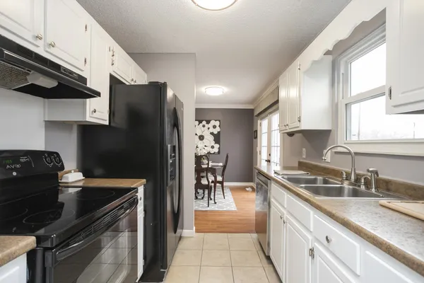 $2,500 | 1464 Autumn Knoll Road, Hermitage, TN 37076