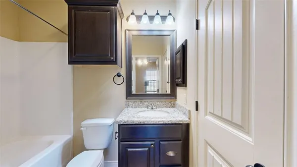 $500 | 3007 Towers Parkway, College Station, TX 77845