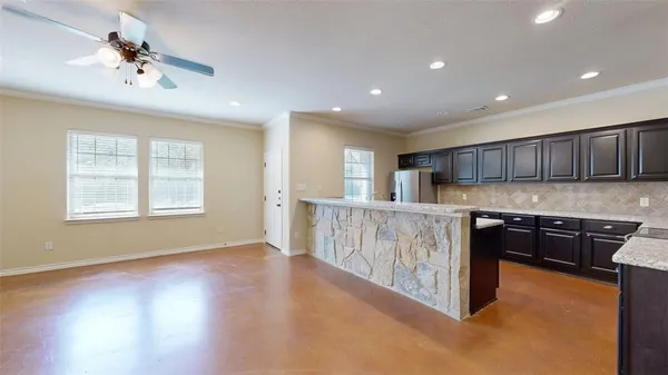 $500 | 3007 Towers Parkway, College Station, TX 77845