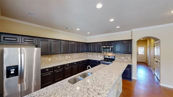 $500 | 3007 Towers Parkway, College Station, TX 77845