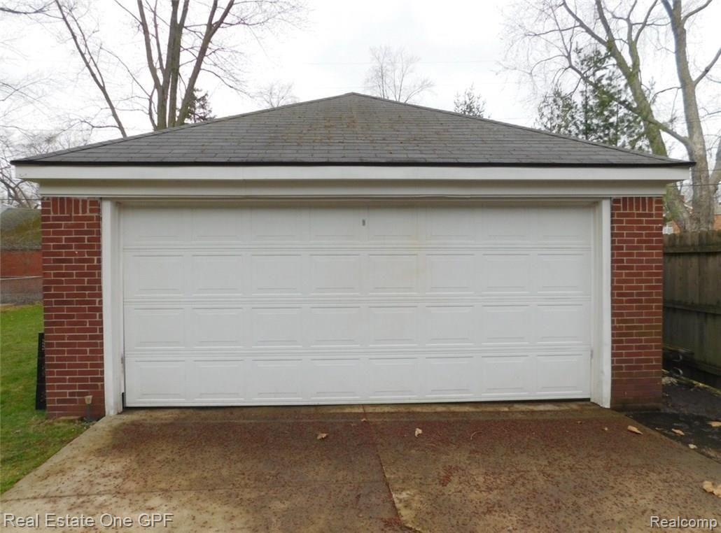 1353 Whittier Road Grosse Pointe, MI 48230 - Photo 30 of 34 30 DSCN1032.JPG