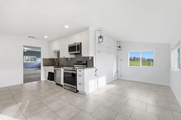 $449,900 | 7580 Latrobe Road, Shingle Springs, CA 95682