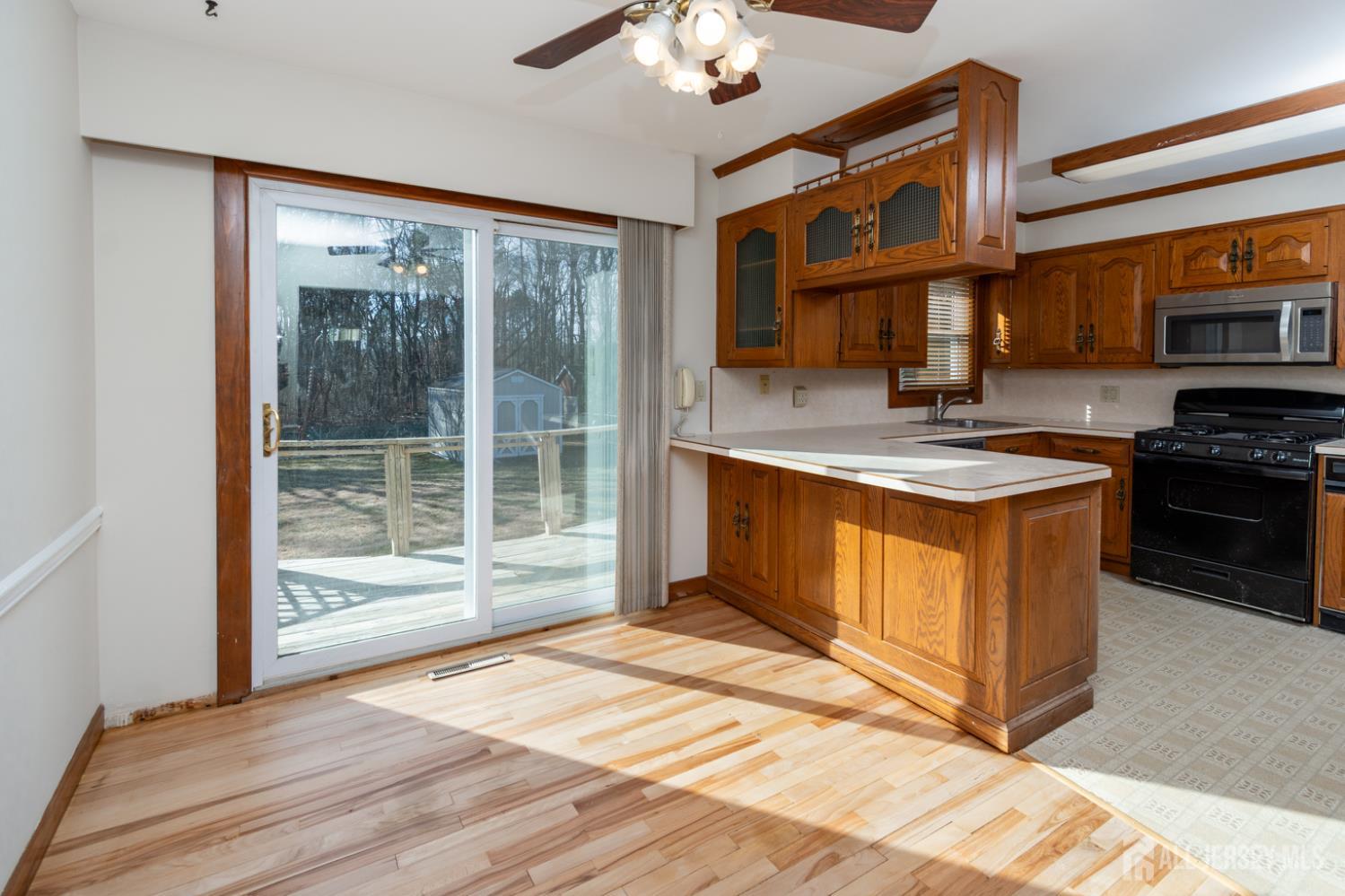 18 Andover Road Old Bridge, NJ 08857 - Photo 13 of 35