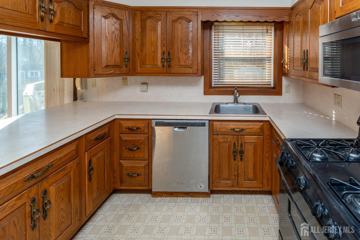 18 Andover Road Old Bridge, NJ 08857 - Photo 18 of 35