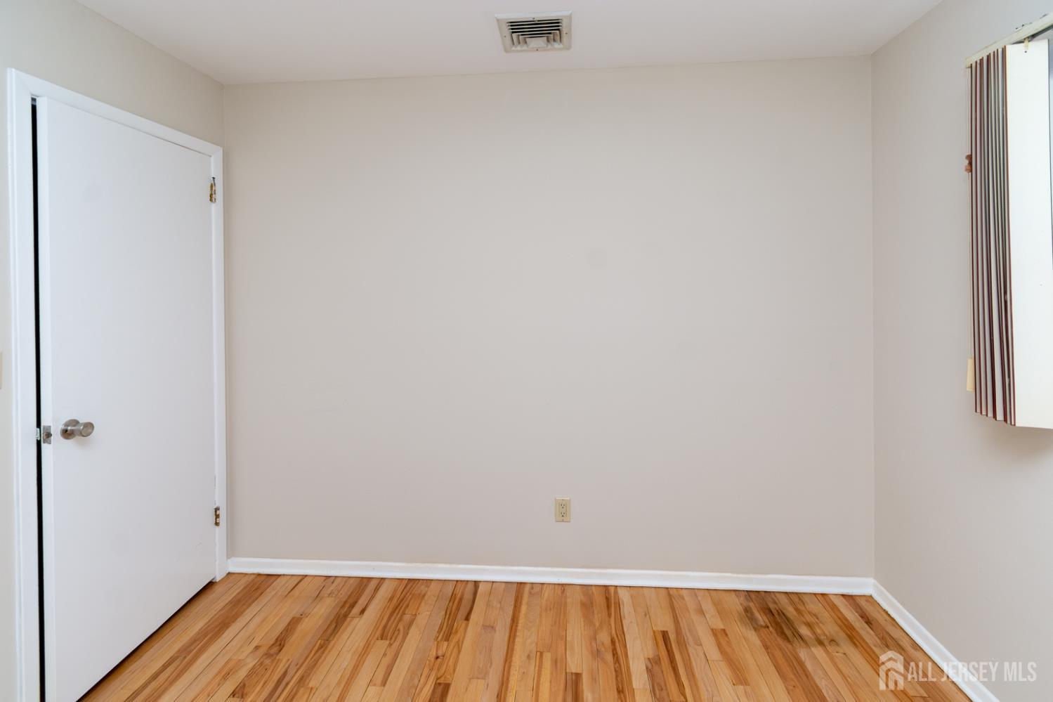 18 Andover Road Old Bridge, NJ 08857 - Photo 28 of 35