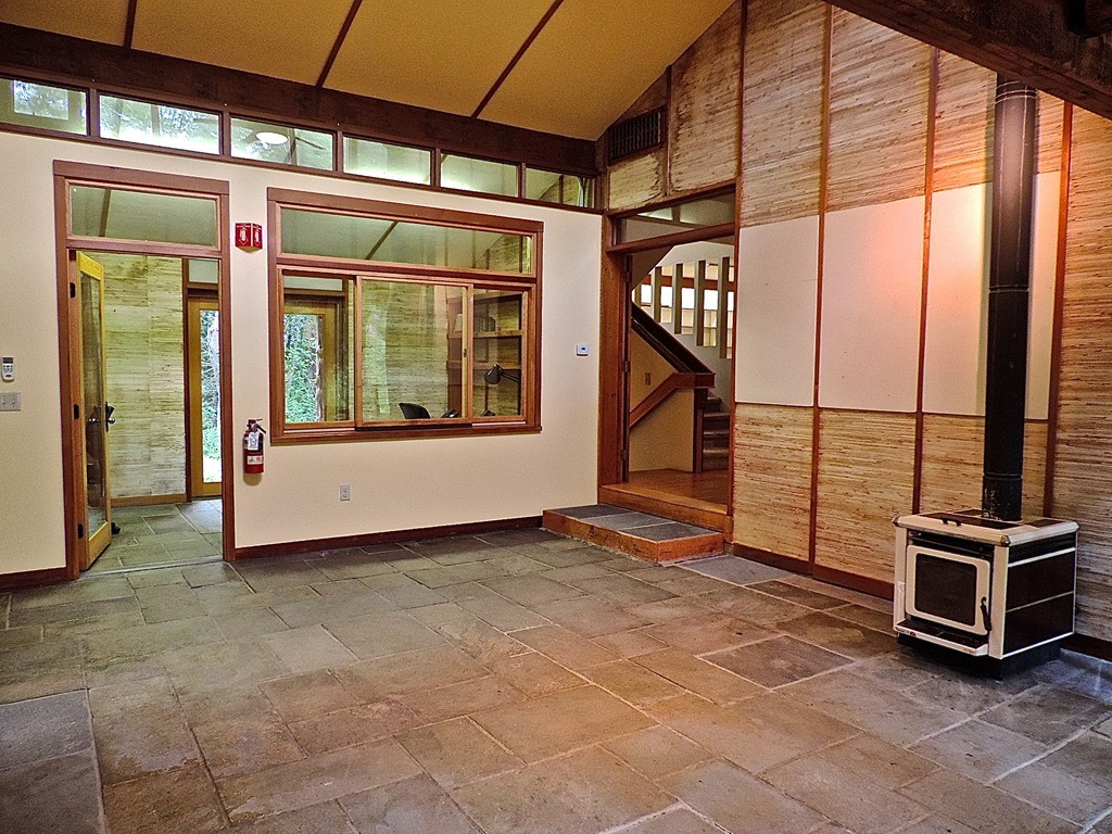 332 South Deerfield Road Conway, MA 01341 - Photo 5 of 30 Gallery Image 5
