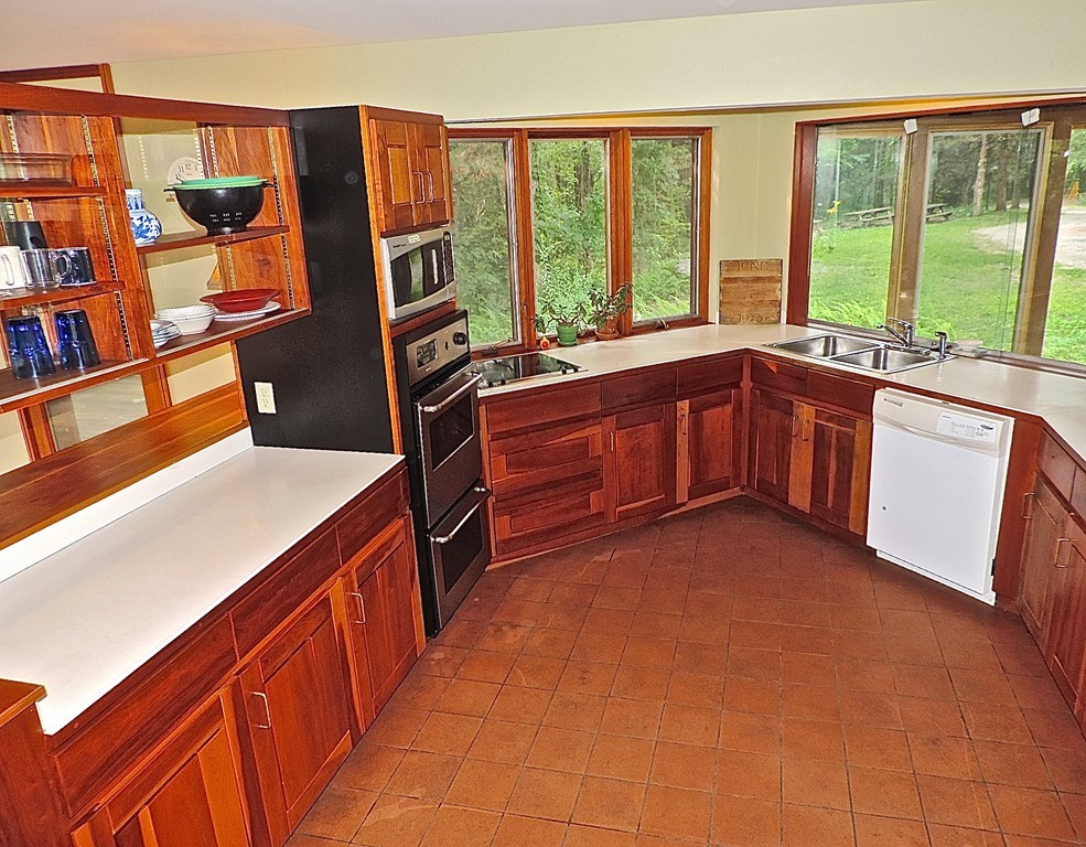 332 South Deerfield Road Conway, MA 01341 - Photo 9 of 30 Gallery Image 9