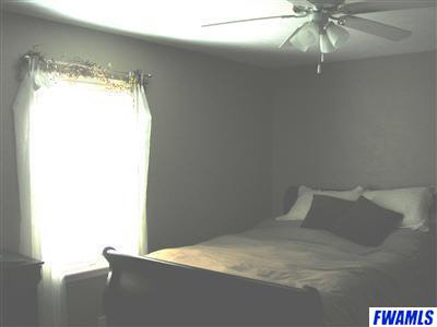 725 Cleveland Street Decatur, IN 46733 - Photo 7 of 8