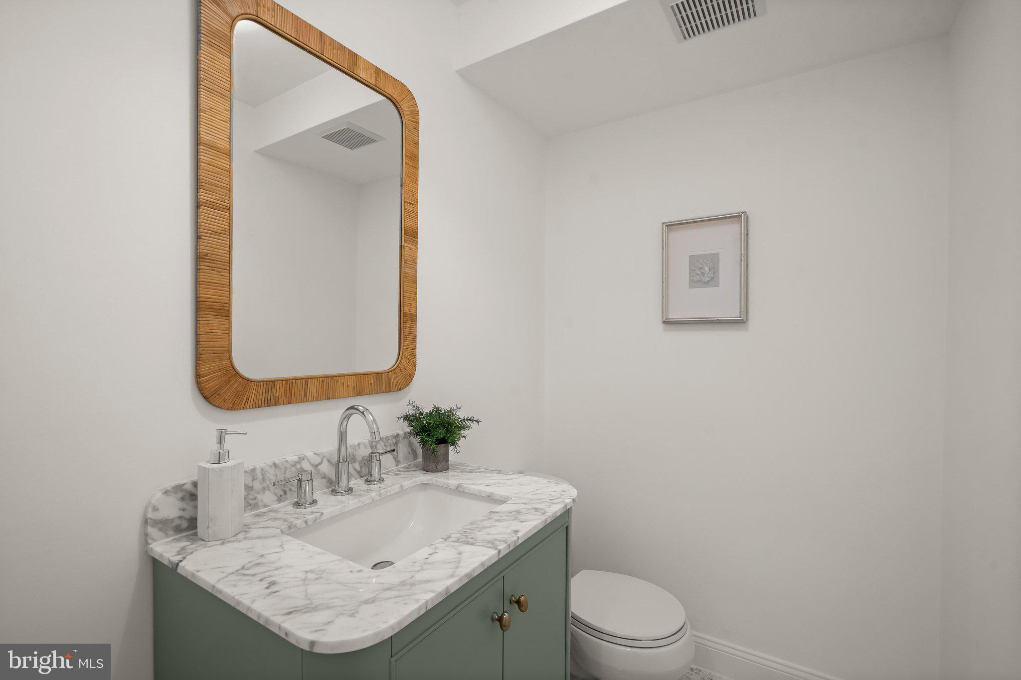 6117 Overlea Road Bethesda, MD 20816 - Photo 23 of 34 LL Half Bathroom