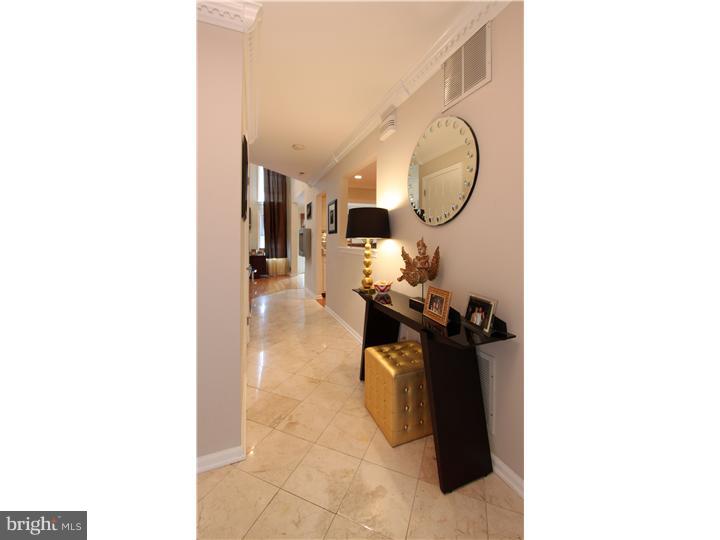 18 Stokes Road Mount Laurel, NJ 08054 - Photo 2 of 17 Foyer