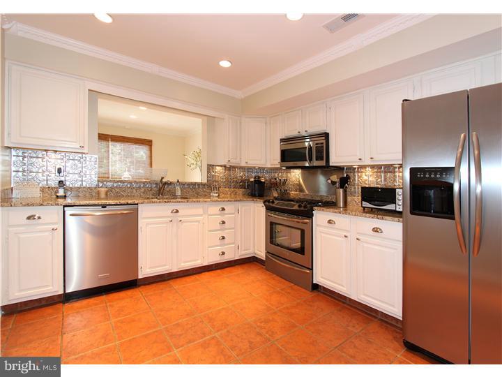 18 Stokes Road Mount Laurel, NJ 08054 - Photo 4 of 17 Kitchen