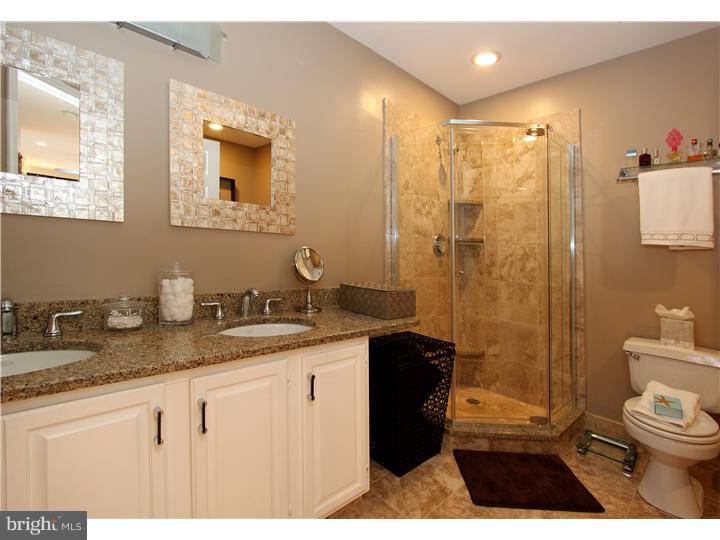 18 Stokes Road Mount Laurel, NJ 08054 - Photo 10 of 17 Master Bathroom