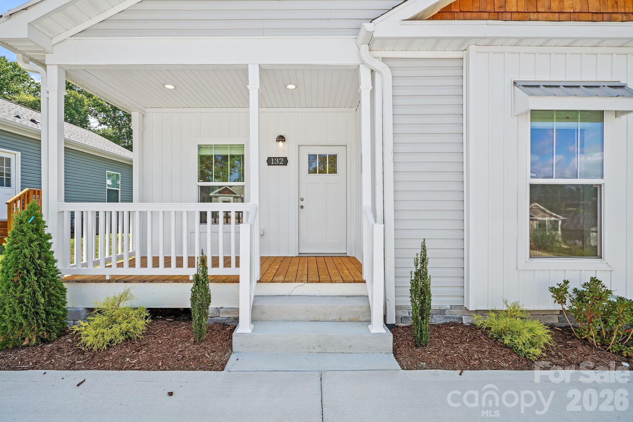 132 Bellamy Road Asheville, NC 28806 - Photo 2 of 25