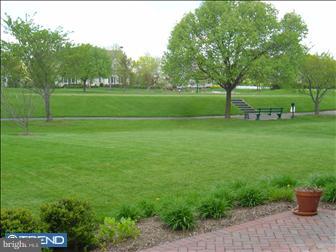8 Innisbrook Road Skillman, NJ 08558 - Photo 5 of 6