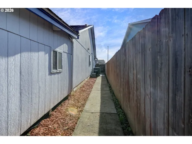 $459,900 | 15420 Northeast 90th Street, Vancouver, WA 98682